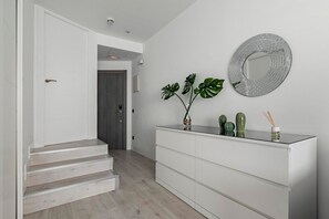 Interior - GuestReady- Modern Aparthotel in Barrio Salamanca (Madrid)