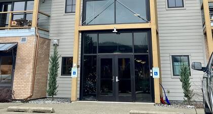 Get Steep and Deep into fun close to bike trails and Silver Mountain Resort!