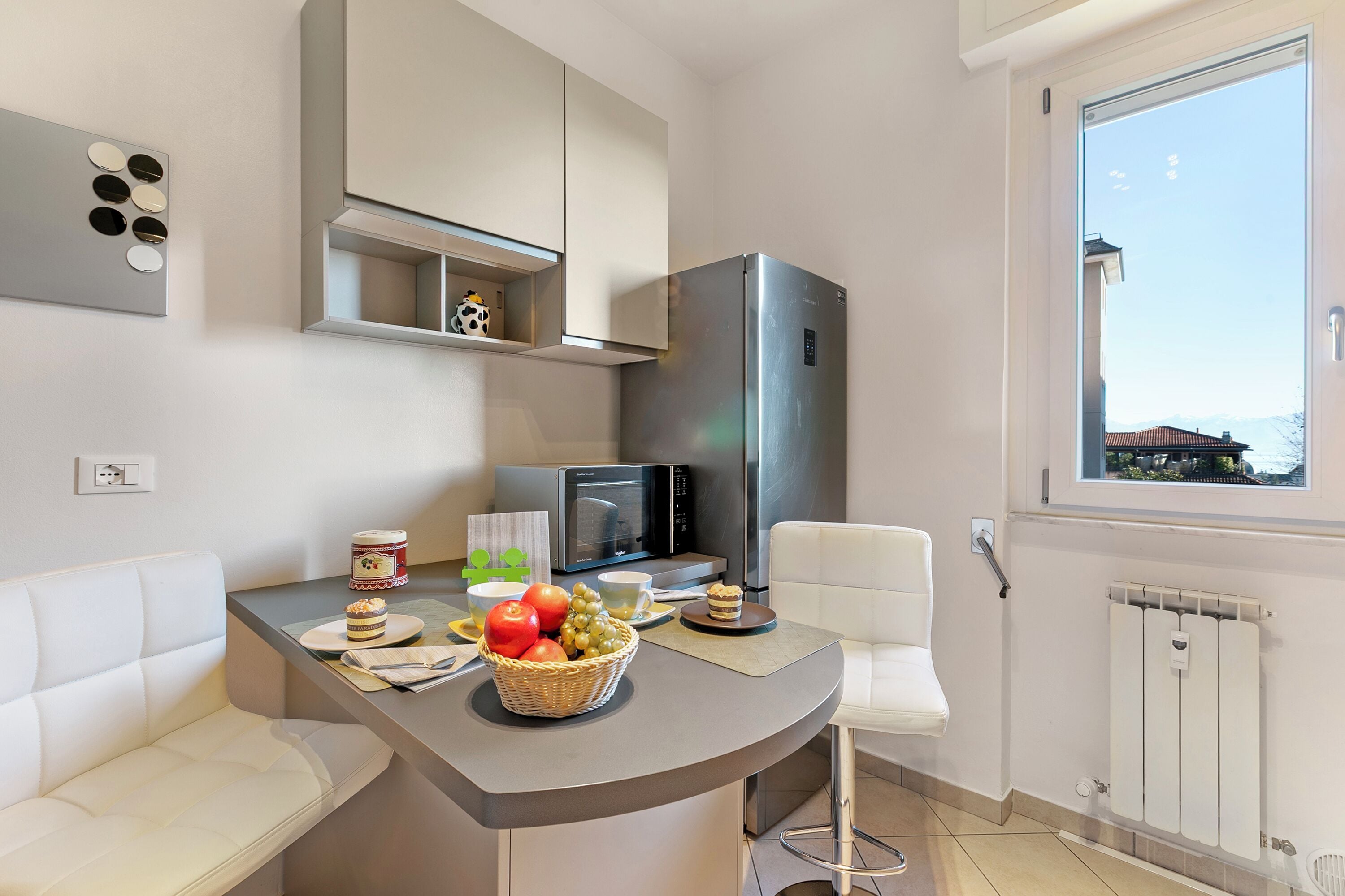 Family Apartment, Multiple Bedrooms (Alelù Classy And Chic Stresa Center) | Private kitchen