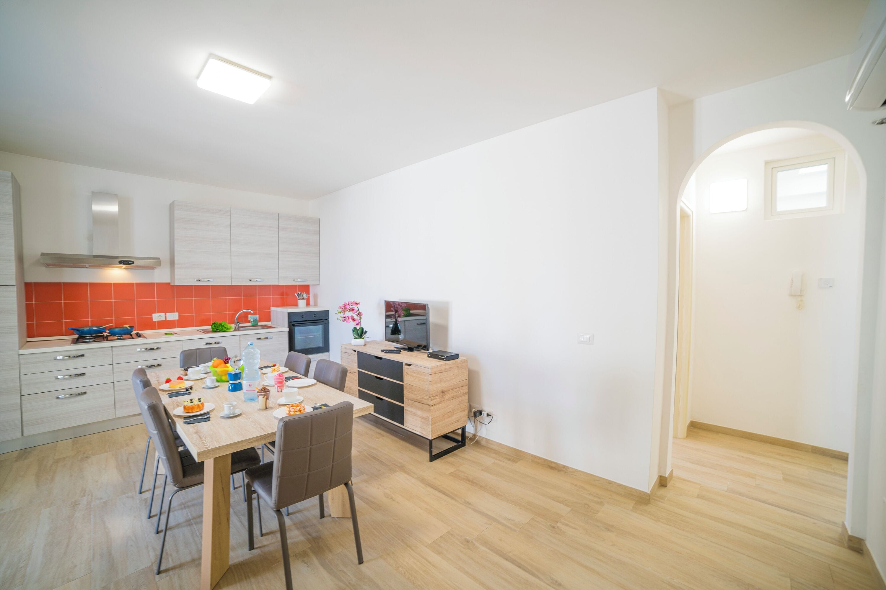 Standard-huoneisto, useita makuuhuoneita (La Primula Apartment 3 Sea View) | Ruokailu