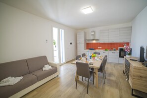 Apartemen Standar, beberapa kamar (La Primula Apartment 3 Sea View) | Interior