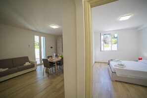 2 bedrooms, free WiFi, bed sheets - La Primula Apartment 3 Sea View (Salve)