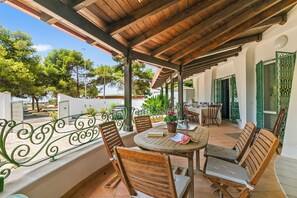Standard House, Multiple Bedrooms, 2 Bathrooms (Villa Isidoro Sea View) | Outdoor dining - Villa Isidoro Sea View (Nardò)