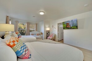 4 habitaciones, escritorio, tabla de planchar con plancha y wifi gratis 