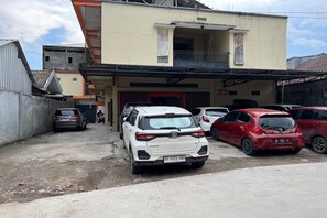 Exterior - Hotel O Pondok Surya Near Fakultas Teknik Unhas Gowa (Bontomarannu)