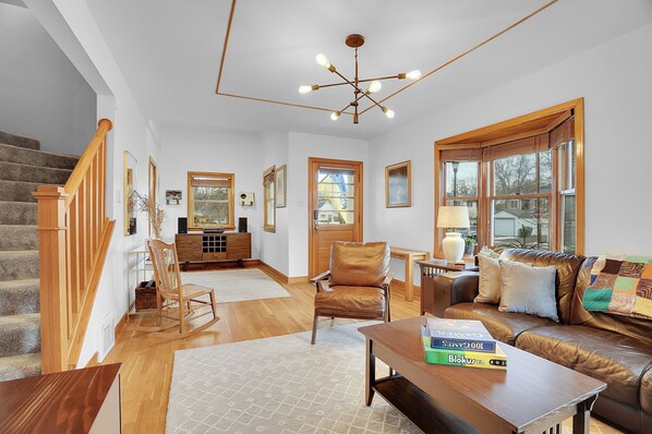 Smart TV, books, music library, video library