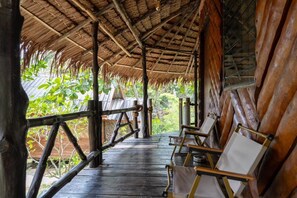 Standard Room | Living area