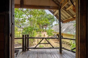 Standard Room | Living area - Koh Pu Sea View Beach Resort (Nuea Khlong)