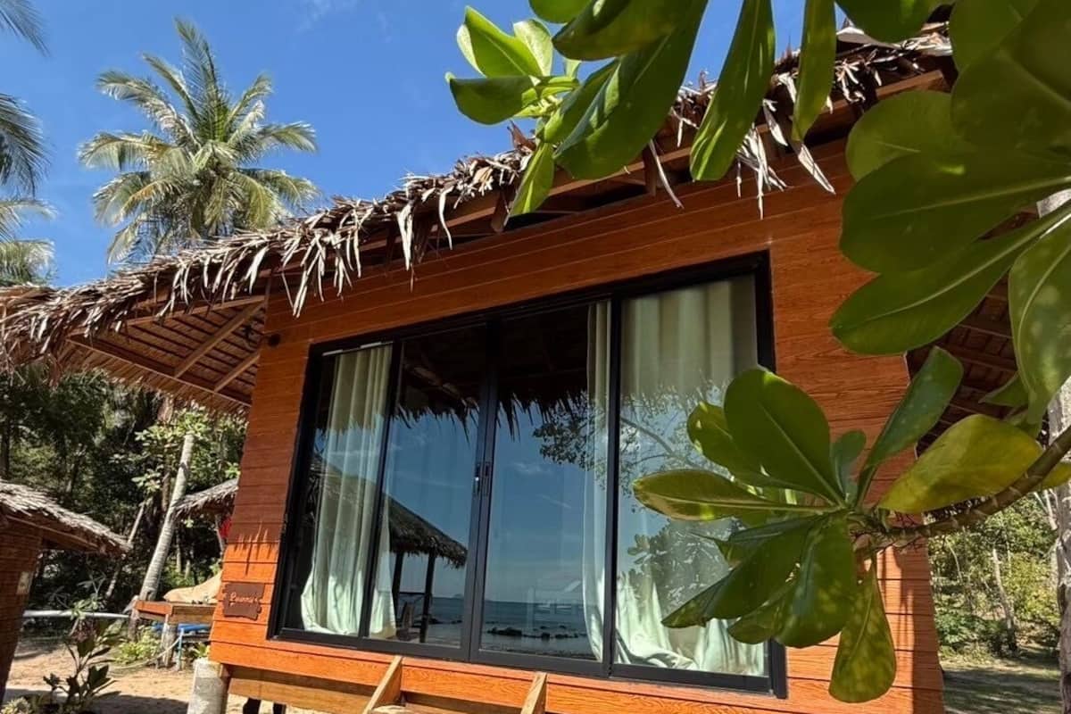 Deluxe Room, 1 Large Single Bed
