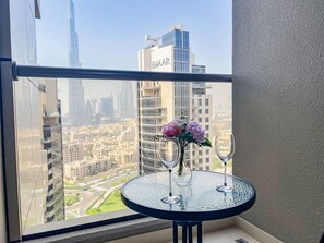 Premium Apartment | Balcony - Unforgettable 1BR Burj Khalifa Views (Dubai)