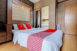 Family Suite | Desk, free WiFi, bed sheets - Hotel O Apartemen Gateway Cicadas By Inpro Ii (Bandung)