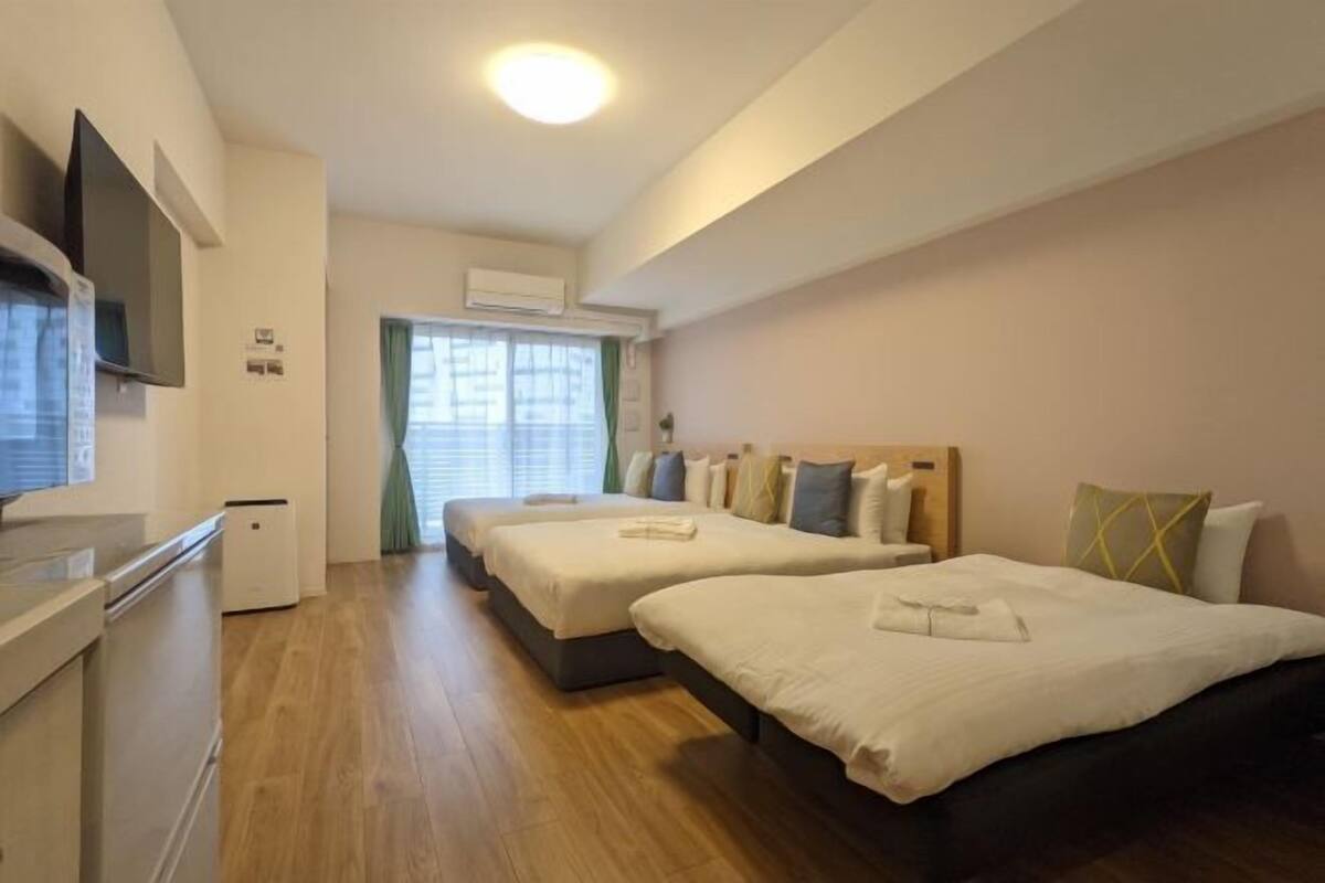 Premium bedding, blackout curtains, free WiFi, bed sheets