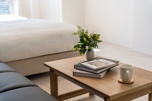 Family Twin Room | In-room dining - ESLEAD HOTEL Osaka Ebisu (Osaka)