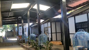 Televisión de pantalla plana