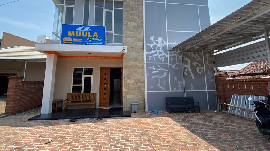 ホテル O ムーラ ホームステイ シャリア