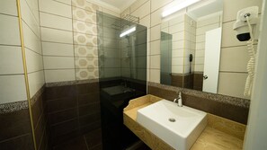Standard Room | Bathroom | Shower, hair dryer, towels, soap - Verde Hotel  (Marmaris)