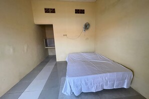 Habitación básica doble | Wifi gratis y ropa de cama 