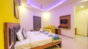 Deluxe Double Room | Premium bedding, memory-foam beds, minibar, desk