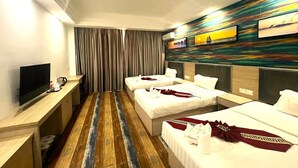 Standard Triple Room, City View