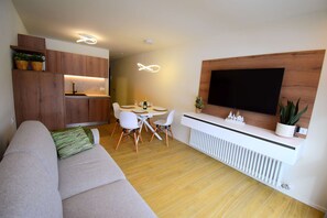 TV - SWEET Alps Apartment CCM (Madonna di Campiglio)