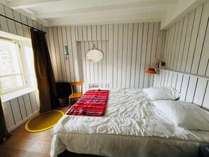 3 habitaciones y ropa de cama 