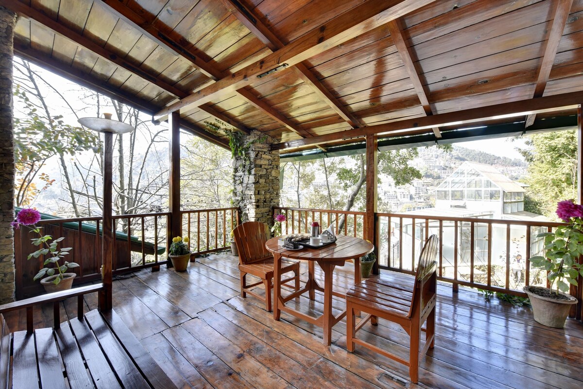 Heritage Cottage with Terrace