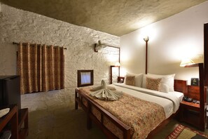 Club Room | Egyptian cotton sheets, premium bedding, individually decorated - Tiaraa Monolith Lake Resort  (Nainital)