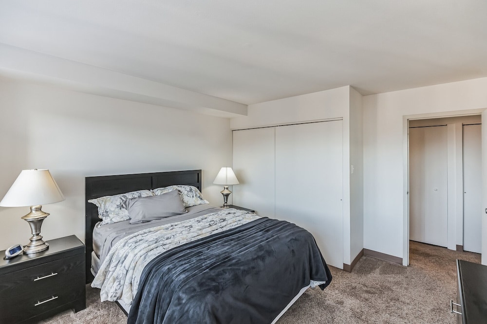 This apartment is a 1 bedroom(s), 1 bathrooms, located in Harrisburg