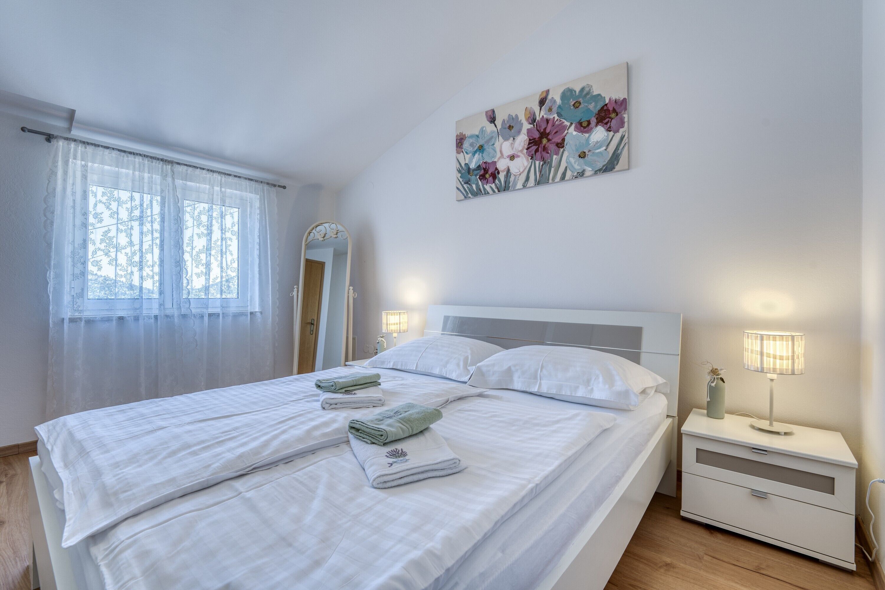 Family House, Multiple Bedrooms, Mountainside (Pool House Edita) | 4 bedrooms, free WiFi, bed sheets