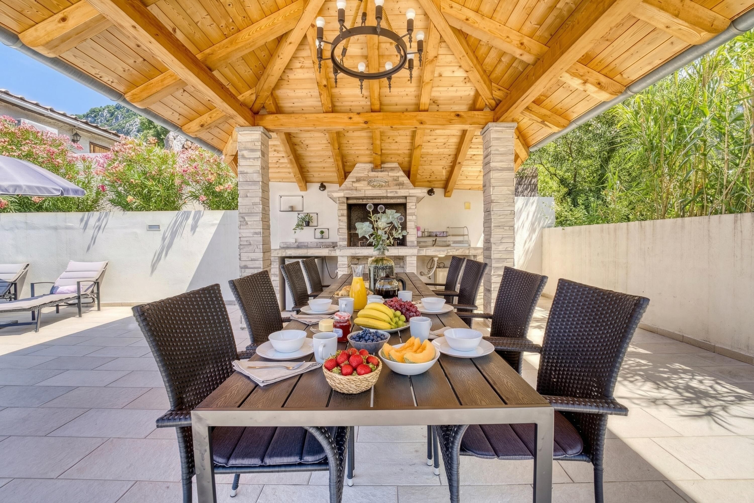 Family House, Multiple Bedrooms, Mountainside (Pool House Edita) | Outdoor dining