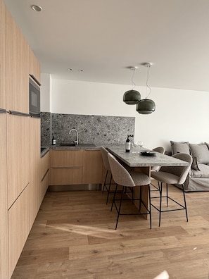 Dining - Appartement 4 Personnes Les Hirondelles Face au Lac (Aix-les-Bains)