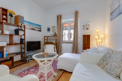 Charming house for 6 persons at downtown Faro
