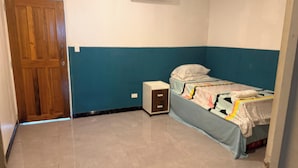2 kamar tidur, Wi-Fi gratis, dan seprai linen