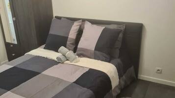 1 chambre, Wi-Fi gratuit, draps fournis