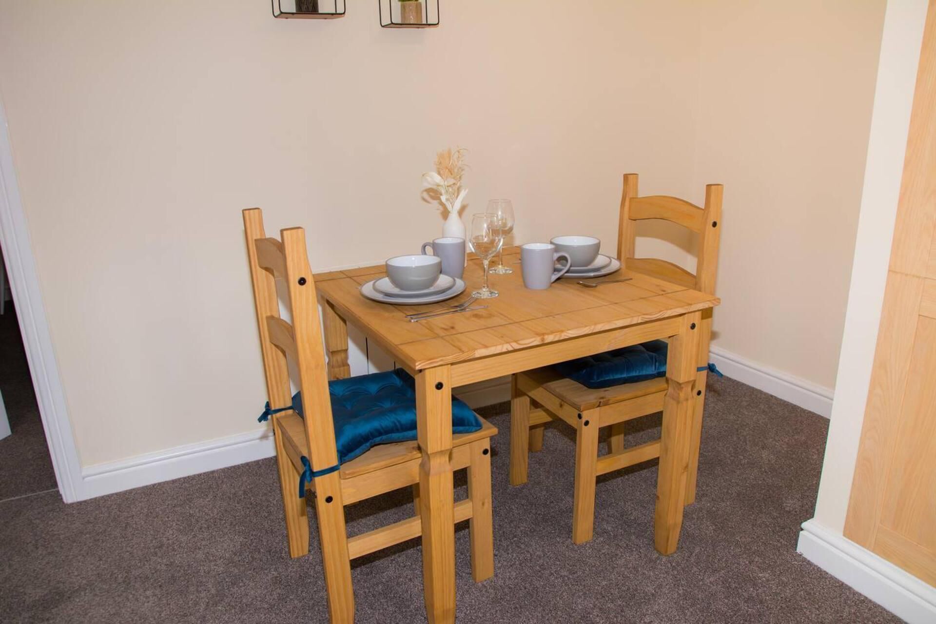 Apartment | Dining