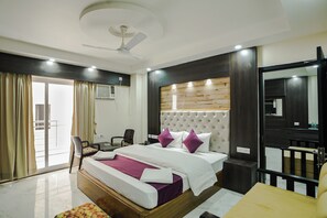 Chambre Double Économique | Coin séjour | Télévision à écran plat de 0 pouces avec chaînes numériques, télévision