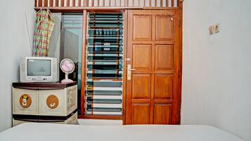 1 bedroom, laptop workspace, free WiFi, bed sheets