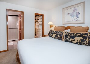 3 Schlafzimmer, Schreibtisch, kostenloses WLAN, Bettwäsche