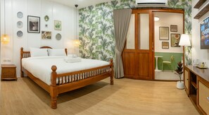 Deluxe-Zimmer | Betten mit Memory-Foam-Matratzen, Schreibtisch