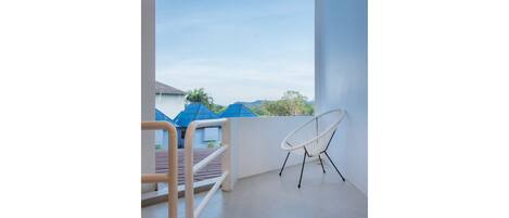 Superior Room, 1 King Bed, City View | Balcony