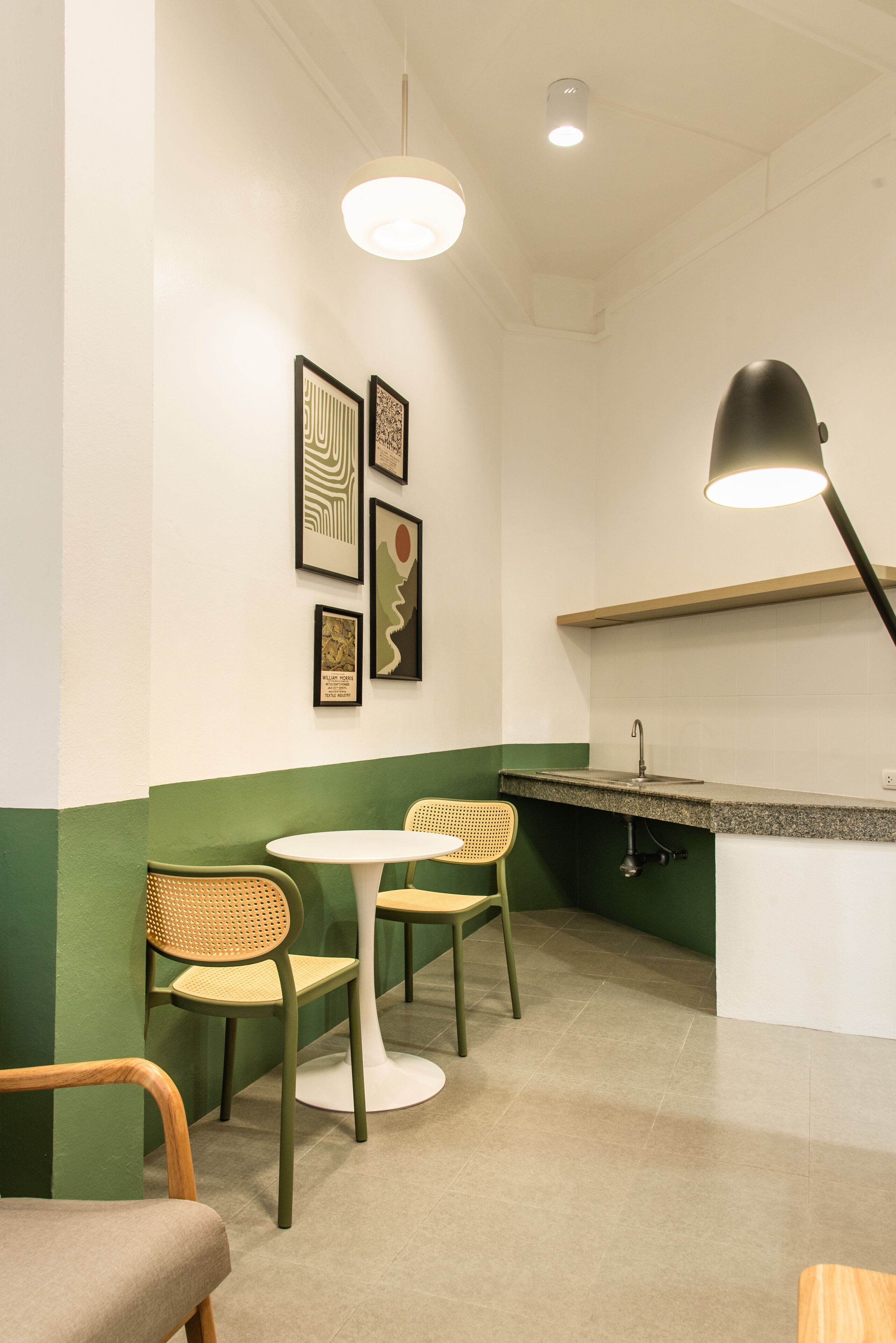 ห้องดีลักซ์ | เตียงเมมโมรีโฟม, โต๊ะทำงาน, พื้นที่ทำงานแบบใช้แล็ปท็อป, Wi-Fi ฟรี