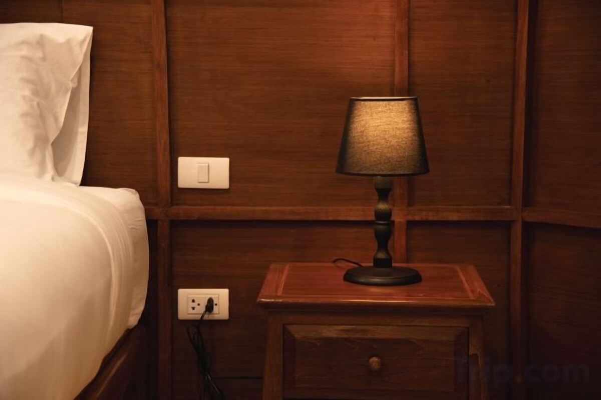Memory-foam beds, desk, laptop workspace, free WiFi