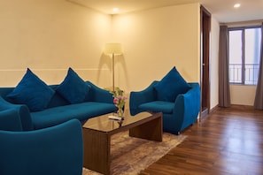 Suite | 1 bedroom, laptop workspace, free WiFi