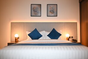 In-room safe, desk, blackout curtains, soundproofing - SAVOYE HOTEL (Jeddah)