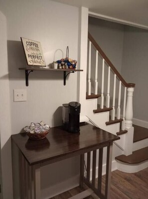Interior - Family-friendly home in peaceful village setting, super clean,"The Rose Cottage" (Herndon)