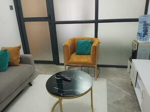 Executive Apartment | Living area - Lux Suites Heartland Apartments Kilimani (Nairobi)
