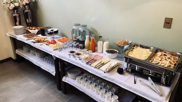 Petit déjeuner buffet compris tous les jours