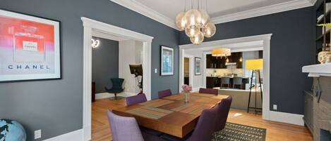 تناول الطعام