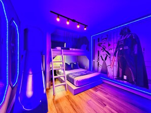 5 chambres, fer et planche à repasser, lit parapluie, Wi-Fi gratuit
