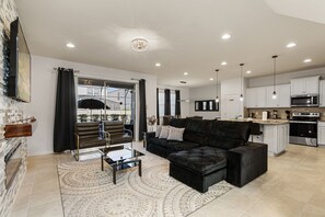 Smart-TV, Tischtennisplatte